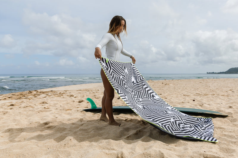 Load image into Gallery viewer, HydroTech Towel
