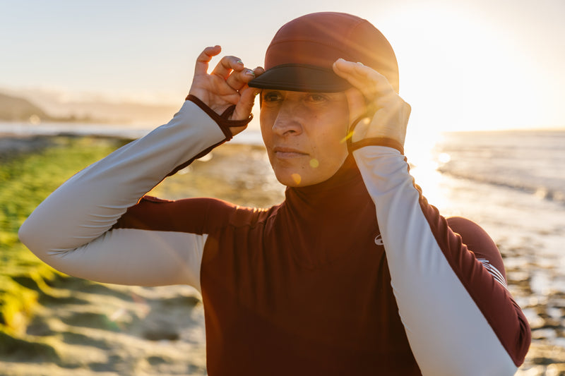Load image into Gallery viewer, Maroon Carvico Hooded Surf Rash Guard
