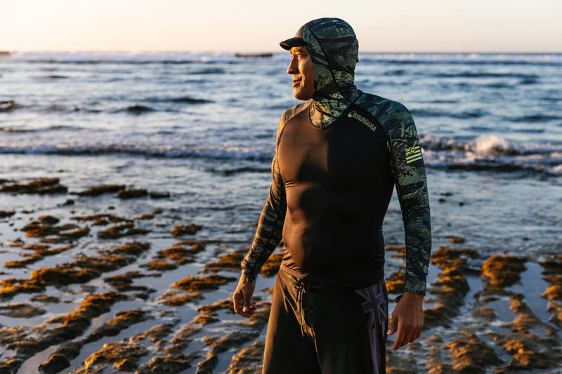 Load image into Gallery viewer, Tropicam Hooded Surf Rashguard
