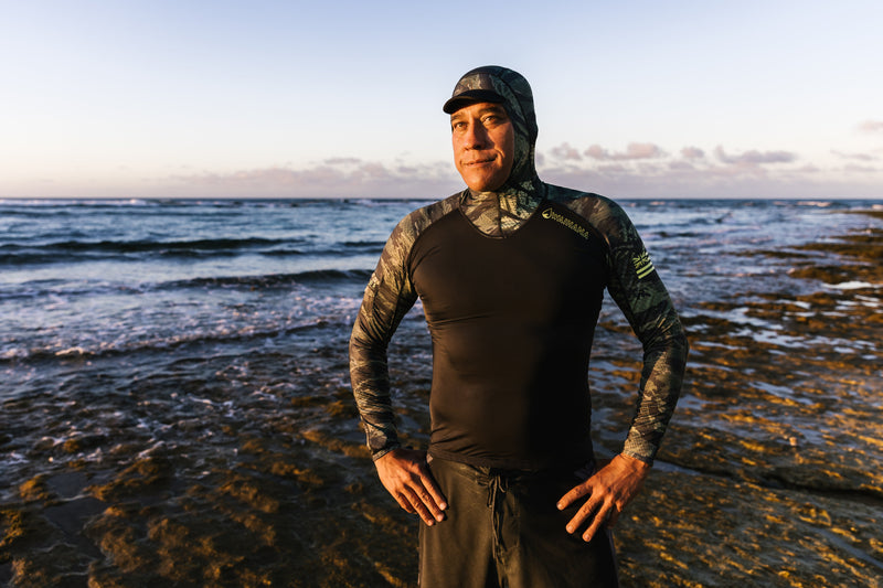 Load image into Gallery viewer, Tropicam Hooded Surf Rashguard
