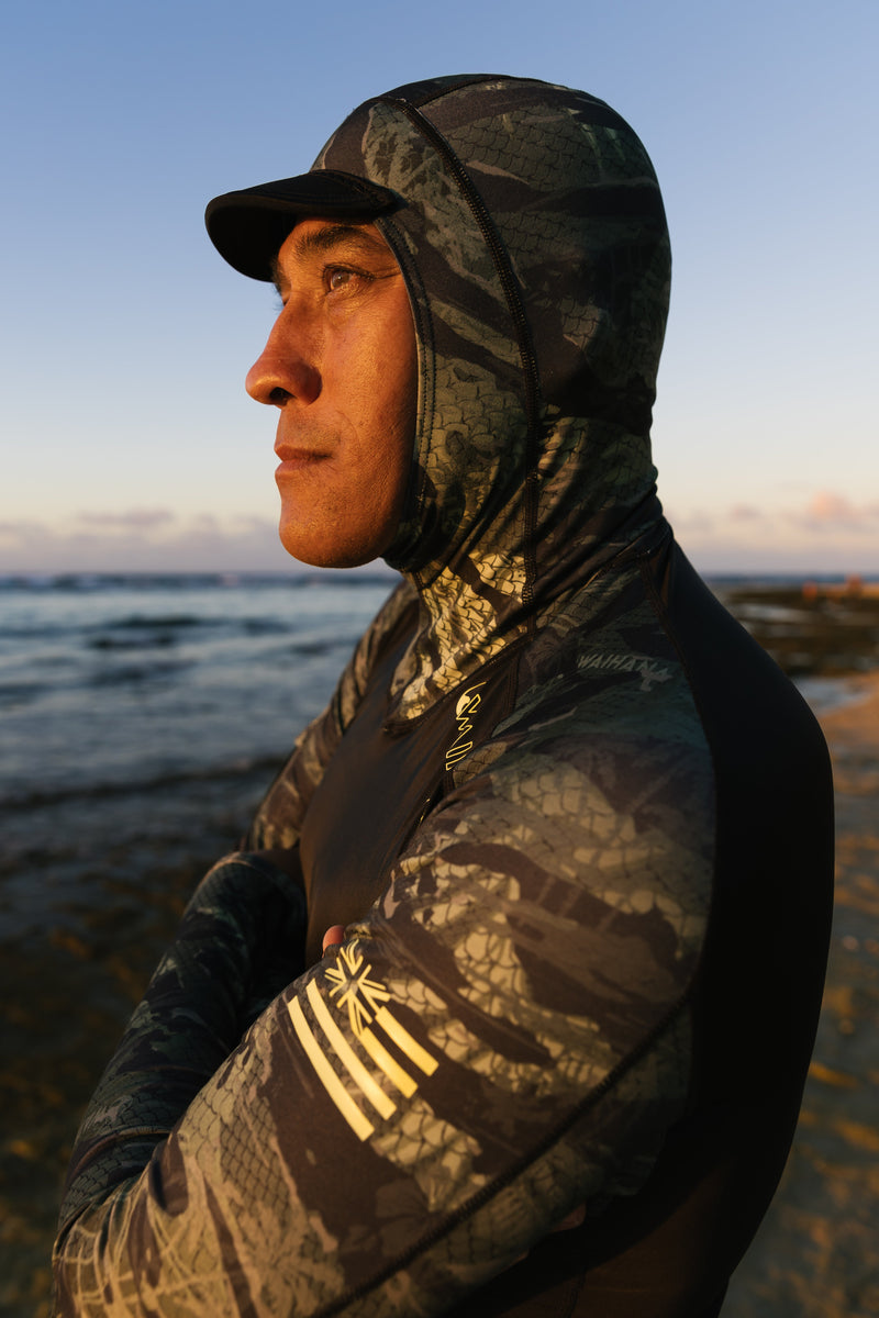 Load image into Gallery viewer, Tropicam Hooded Surf Rashguard
