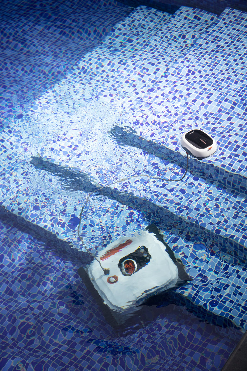 Load image into Gallery viewer, BN Pro Robotic Pool Cleaner

