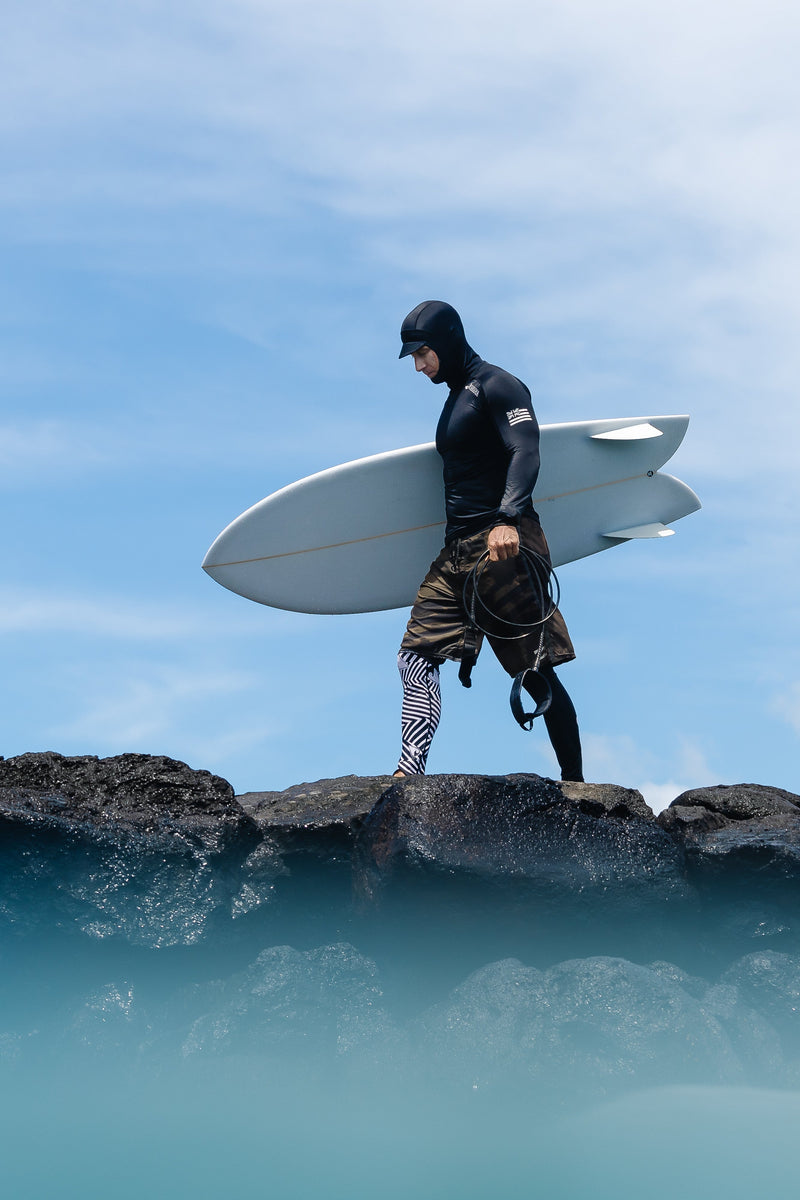 Load image into Gallery viewer, Black Carvico Hooded Surf Rashguard

