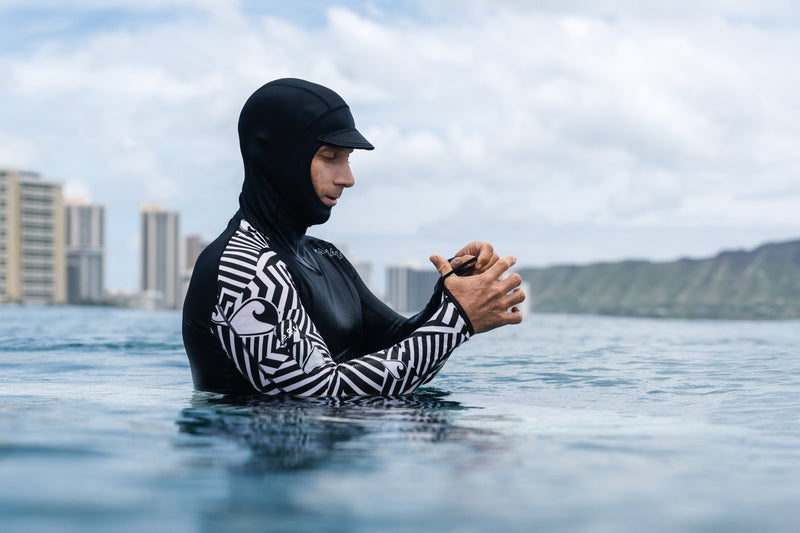 Load image into Gallery viewer, Black Carvico Hooded Surf Rashguard
