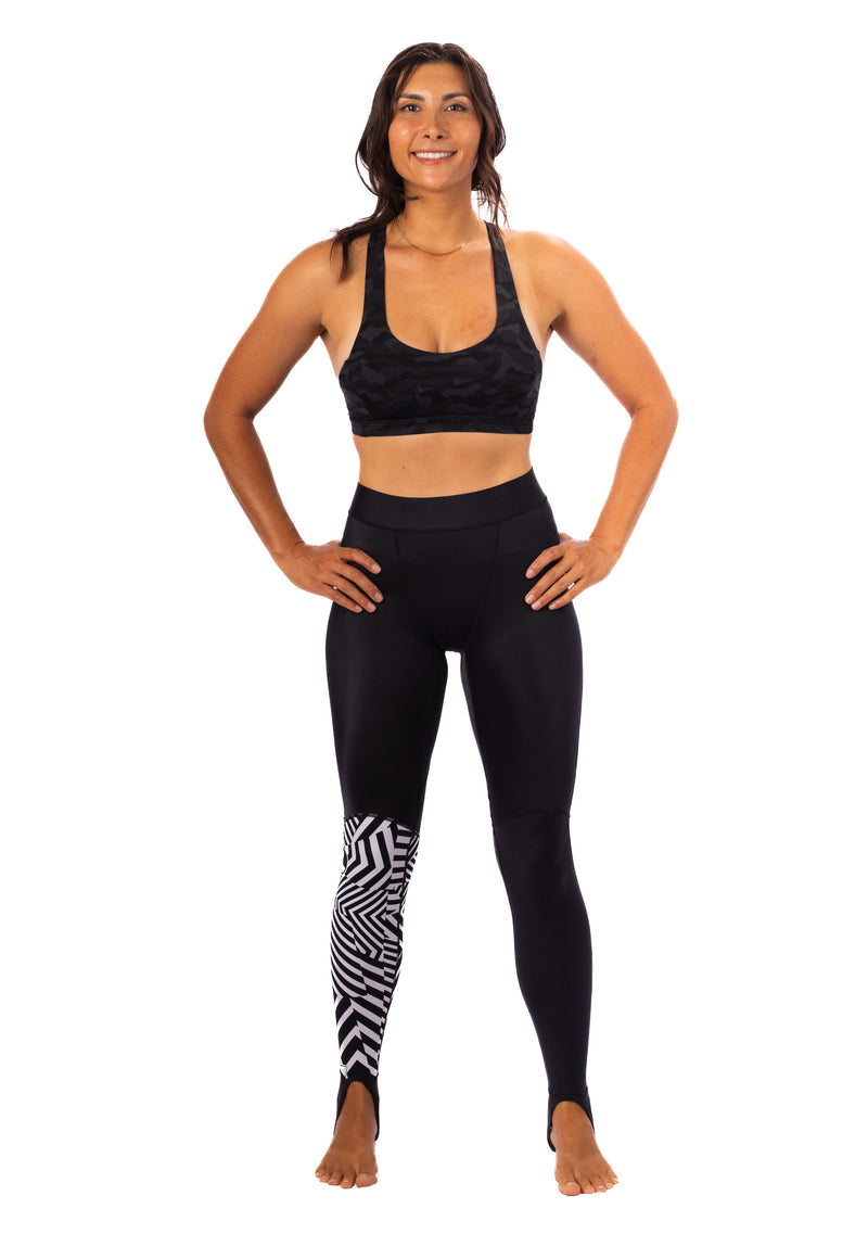 Load image into Gallery viewer, Black Carvico Lycra Leggings
