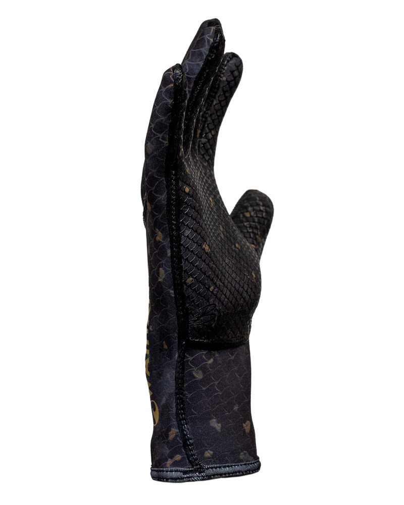 Load image into Gallery viewer, Goliath Grouper Gloves
