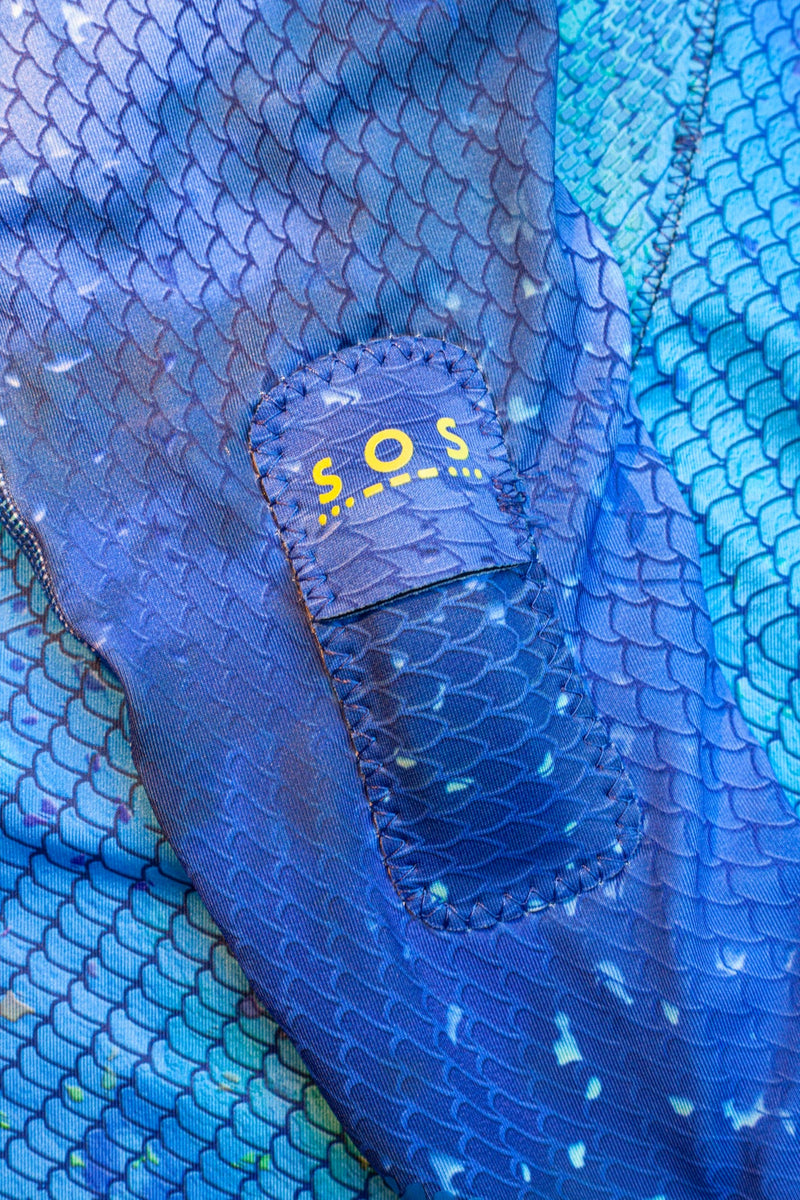 Load image into Gallery viewer, Kajiki Hooded Spearfishing Rash Guard
