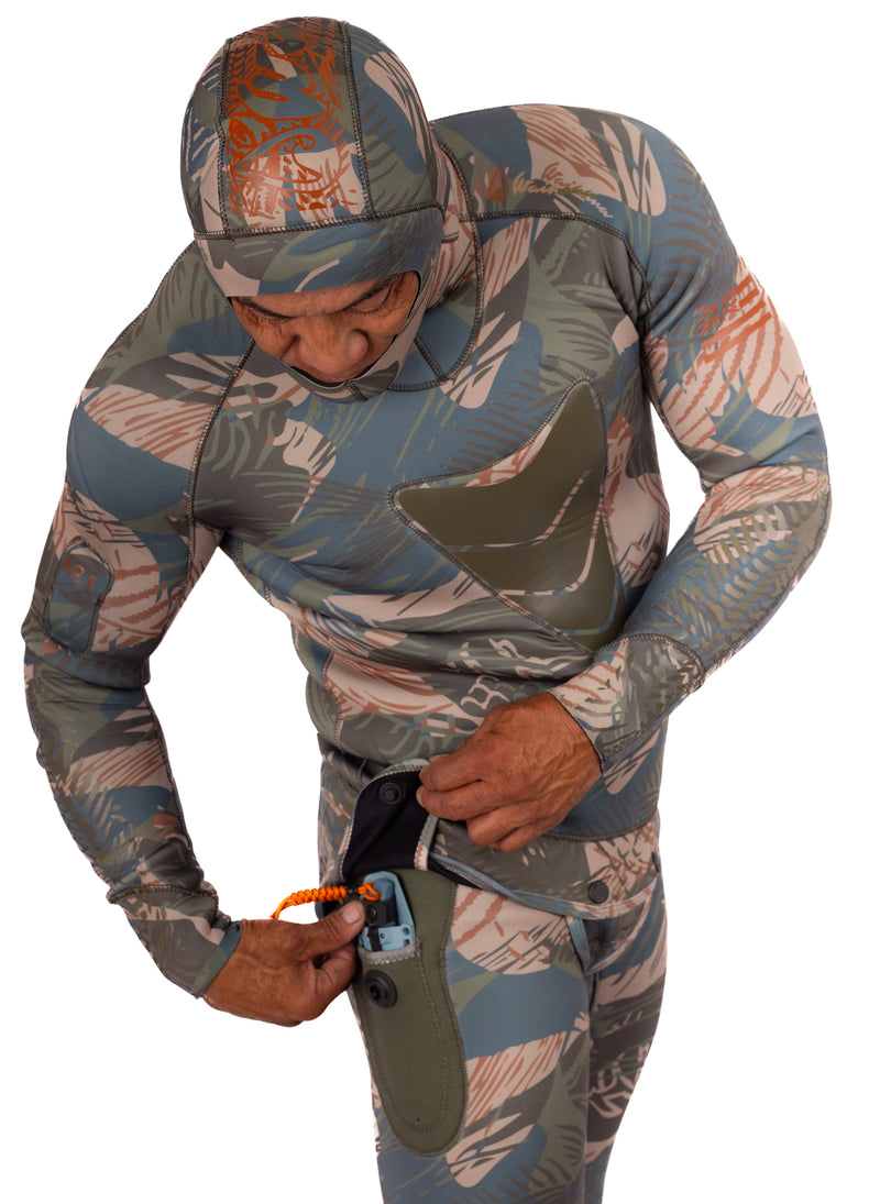 Load image into Gallery viewer, Men’s Hawaiian Brushstroke Spearfishing 3.5mm Wetsuit
