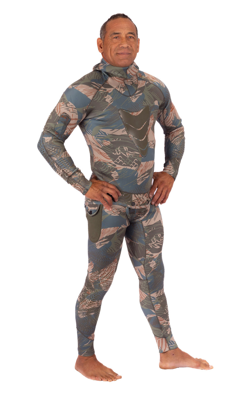 Load image into Gallery viewer, Men’s Hawaiian Brushstroke Spearfishing 3.5mm Wetsuit
