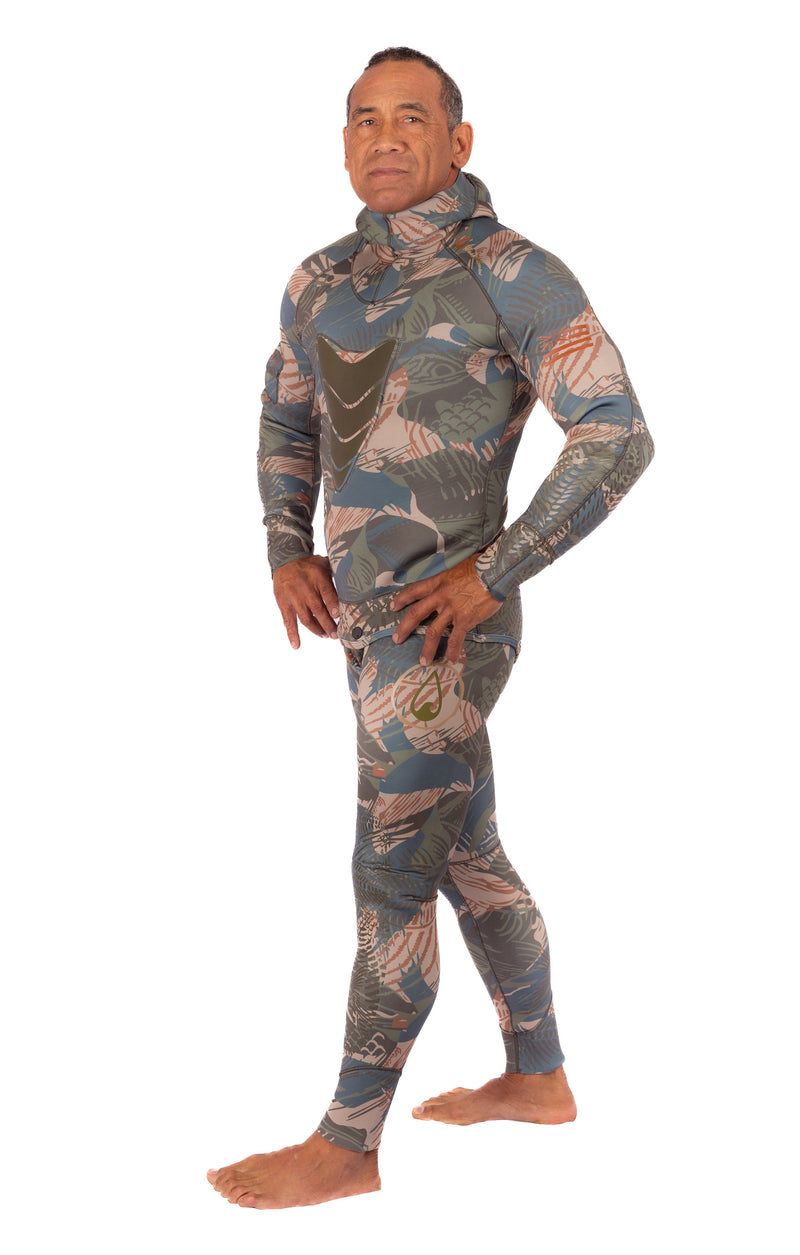 Load image into Gallery viewer, Men’s Hawaiian Brushstroke Spearfishing 3.5mm Wetsuit
