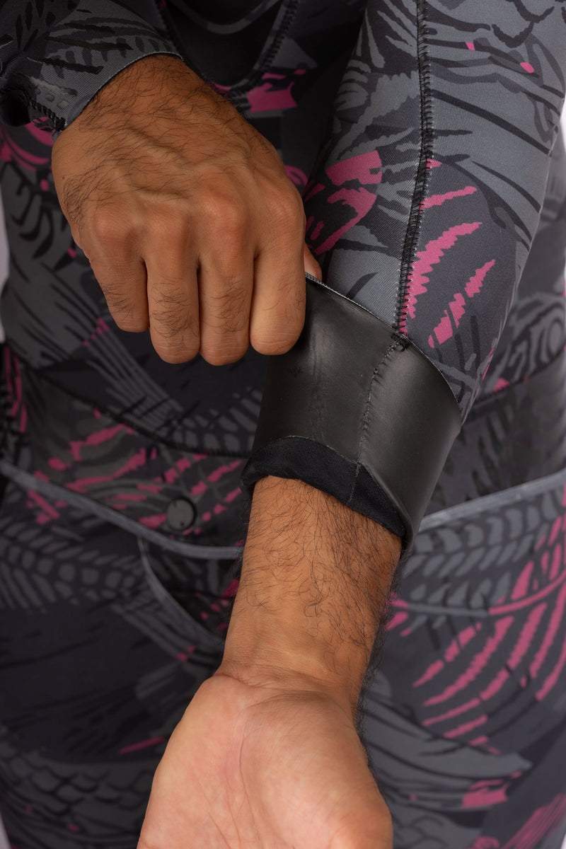 Load image into Gallery viewer, Men’s Pink Fishbone Spearfishing 1.5mm Wetsuit
