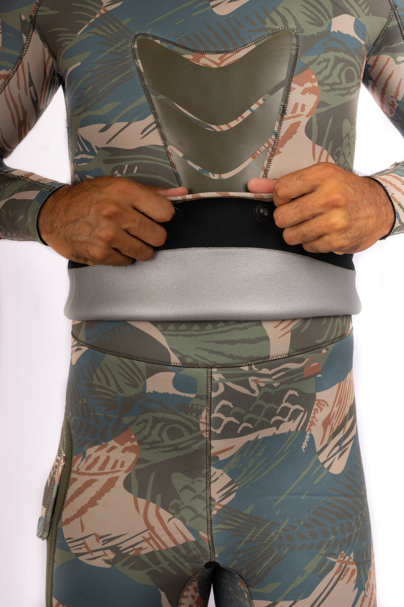 Load image into Gallery viewer, Men’s Hawaiian Brushstroke Spearfishing 3.5mm Wetsuit
