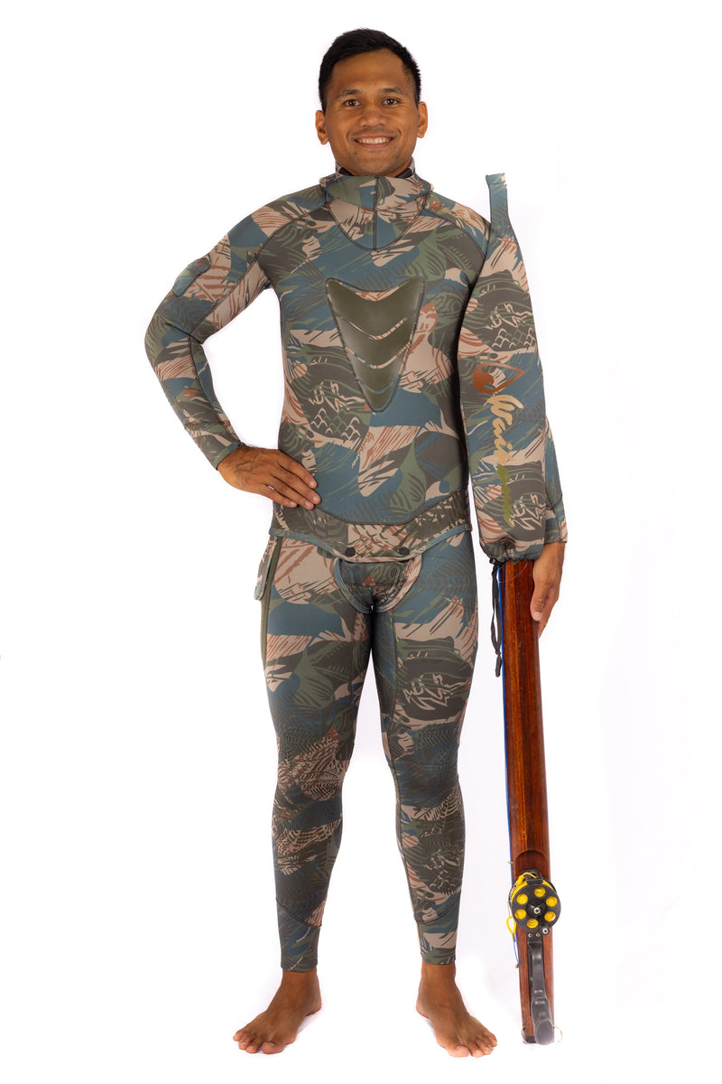 Load image into Gallery viewer, Men’s Hawaiian Brushstroke Spearfishing 3.5mm Wetsuit
