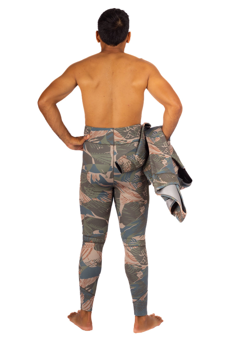 Load image into Gallery viewer, Men’s Hawaiian Brushstroke Spearfishing 3.5mm Wetsuit
