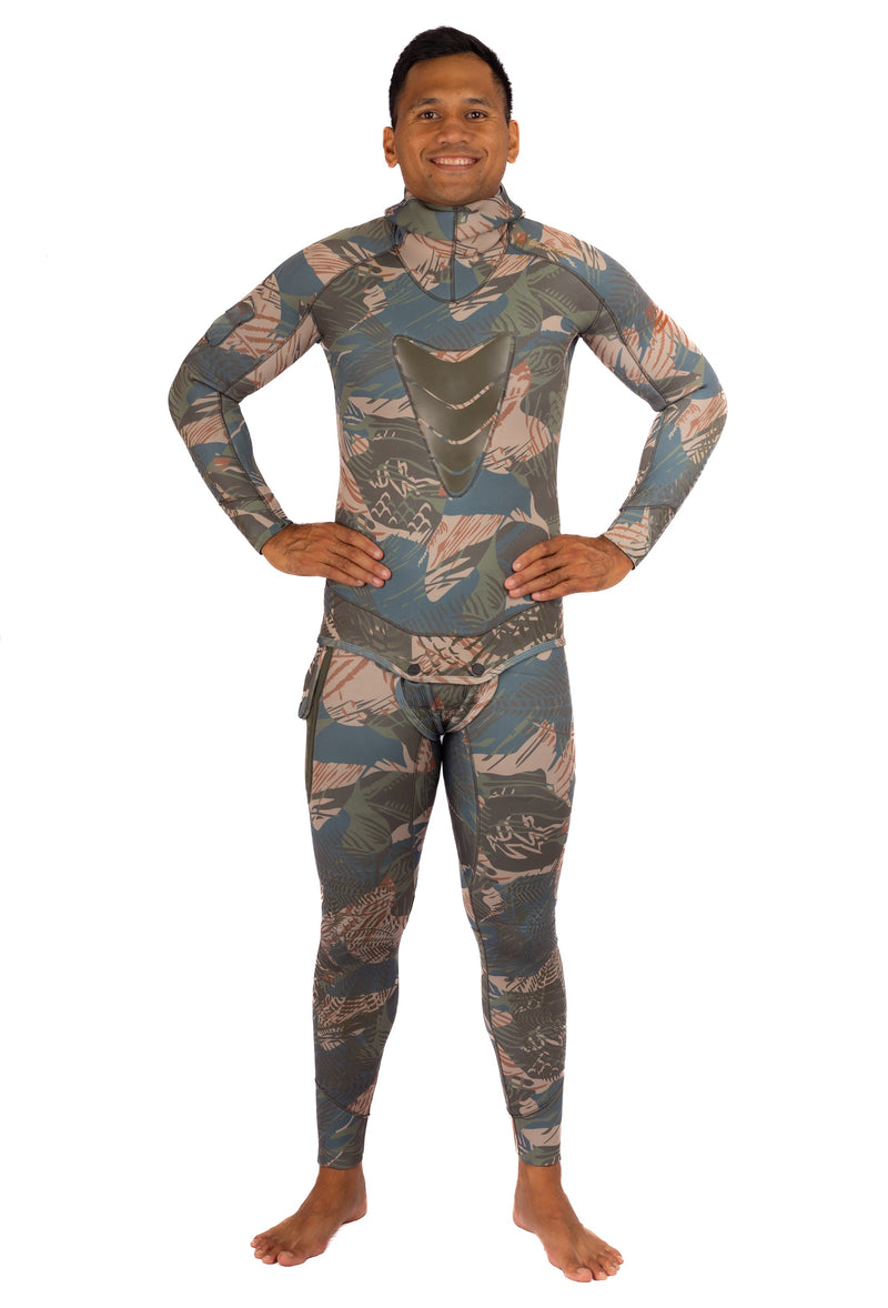 Load image into Gallery viewer, Men’s Hawaiian Brushstroke Spearfishing 3.5mm Wetsuit
