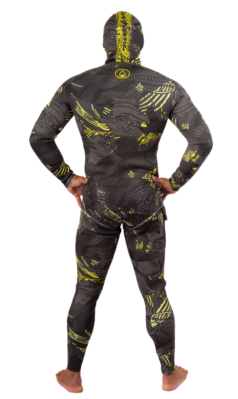 Load image into Gallery viewer, Men’s Lime Fishbone Spearfishing 3.5mm Wetsuit
