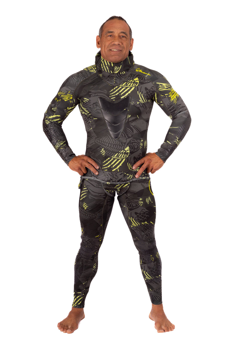 Load image into Gallery viewer, Men’s Lime Fishbone Spearfishing 3.5mm Wetsuit
