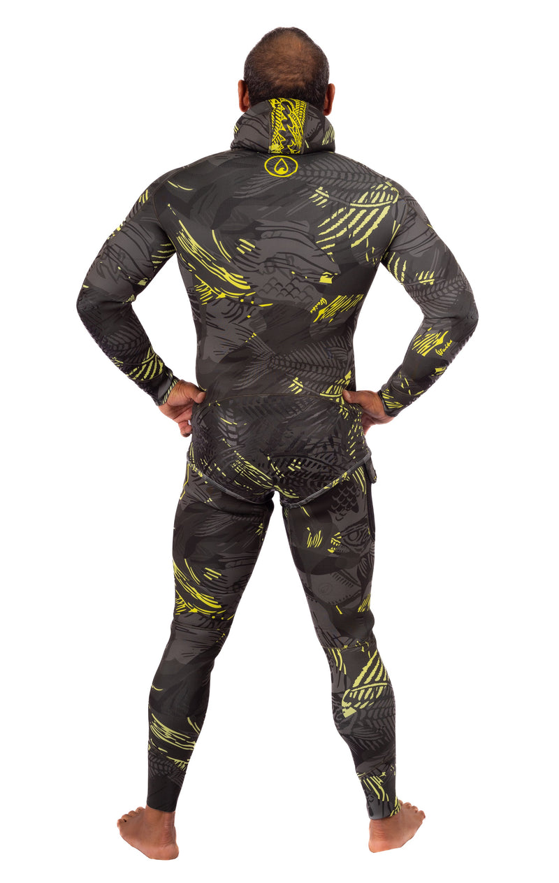 Load image into Gallery viewer, Men’s Lime Fishbone Spearfishing 3.5mm Wetsuit
