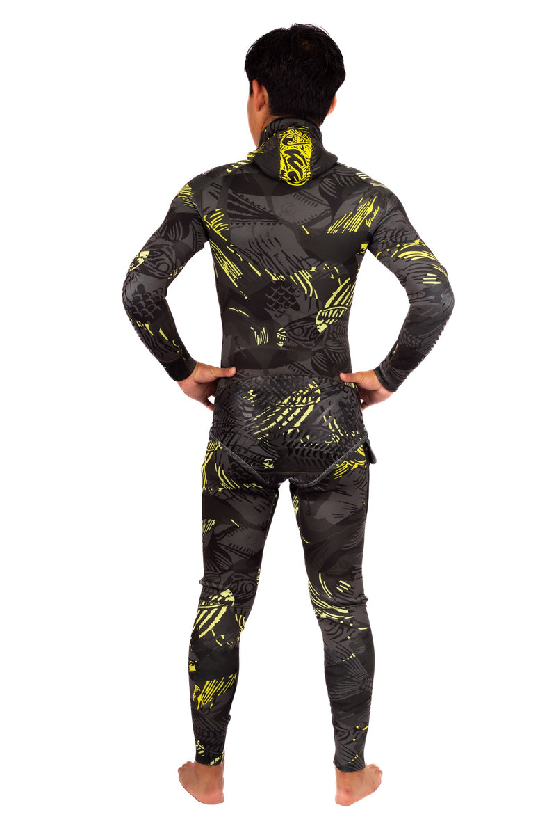 Load image into Gallery viewer, Men’s Lime Fishbone Spearfishing 3.5mm Wetsuit
