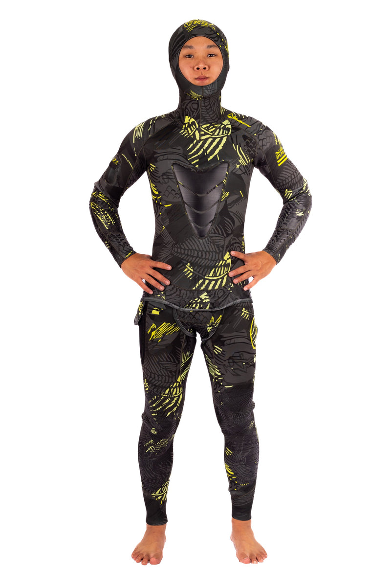 Load image into Gallery viewer, Men’s Lime Fishbone Spearfishing 3.5mm Wetsuit
