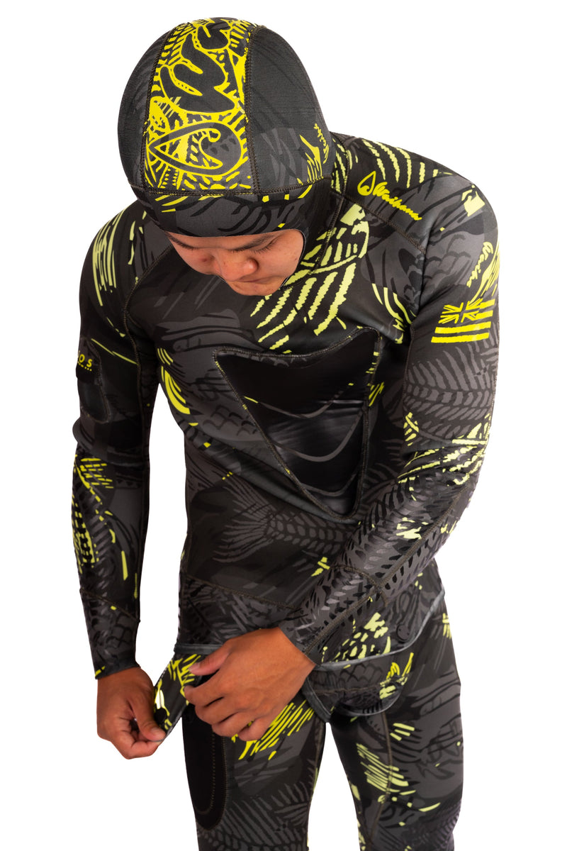 Load image into Gallery viewer, Men’s Lime Fishbone Spearfishing 3.5mm Wetsuit
