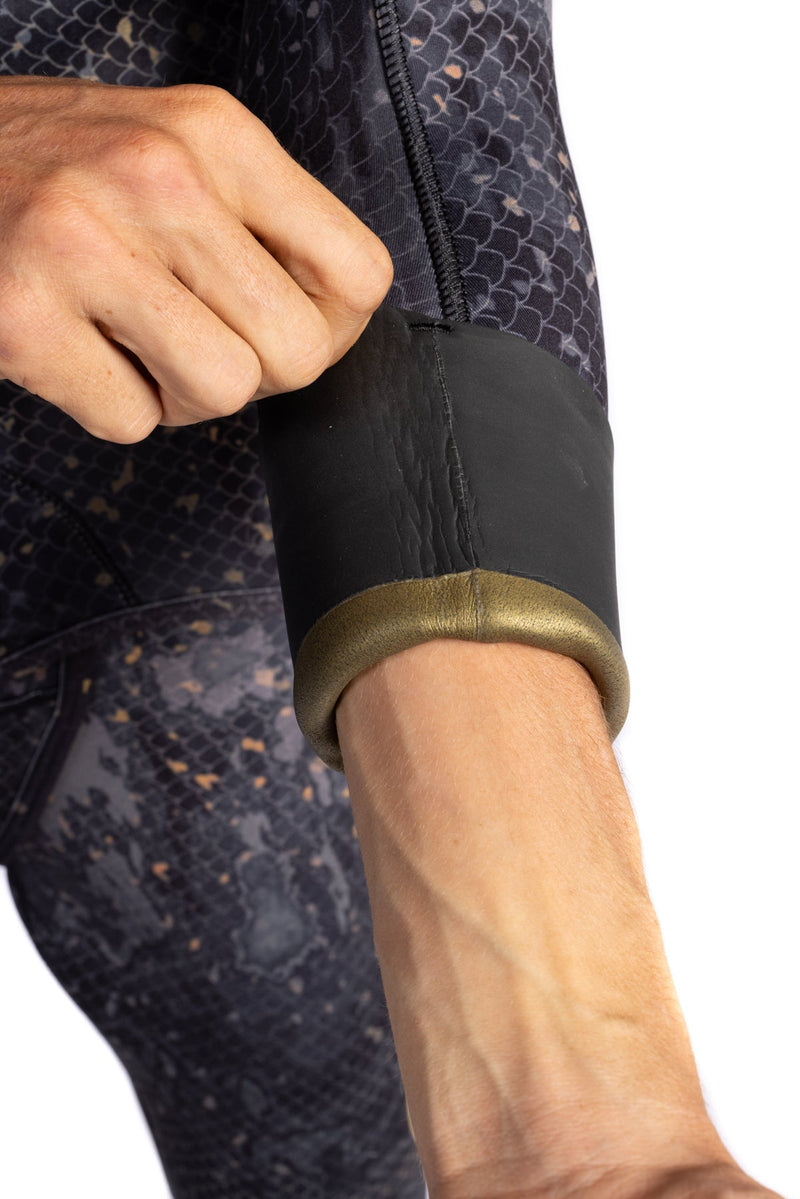 Load image into Gallery viewer, Men&#39;s Goliath Grouper 1.5mm Wetsuit
