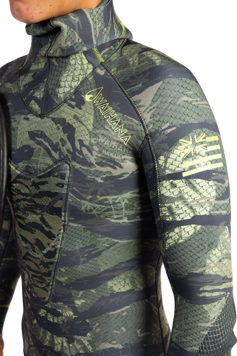 Load image into Gallery viewer, Men’s Tropicam Spearfishing 1.5mm wetsuit
