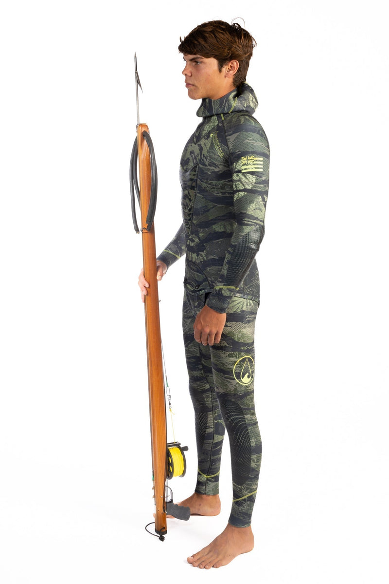 Load image into Gallery viewer, Men’s Tropicam Spearfishing 1.5mm wetsuit
