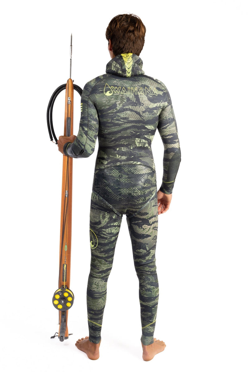 Load image into Gallery viewer, Men’s Tropicam Spearfishing 1.5mm wetsuit
