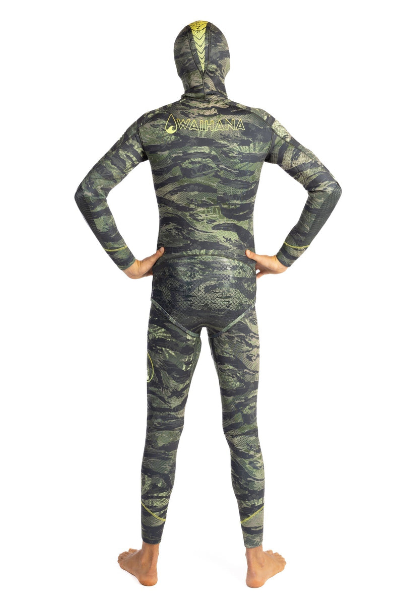 Load image into Gallery viewer, Men’s Tropicam Spearfishing 1.5mm wetsuit
