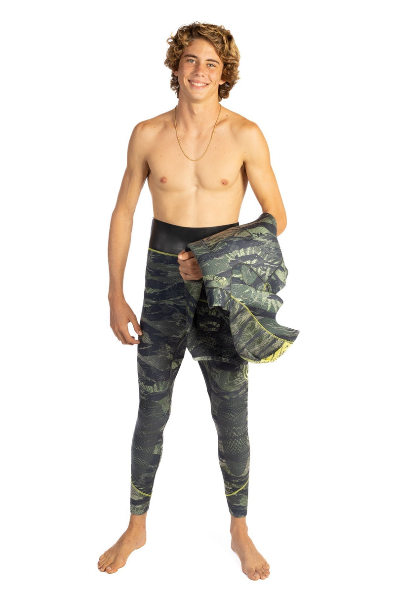Load image into Gallery viewer, Men’s Tropicam Spearfishing 1.5mm wetsuit
