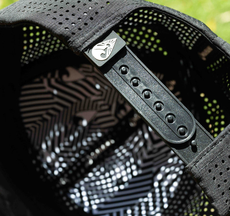 Load image into Gallery viewer, Tropicam Black Hydro Hat

