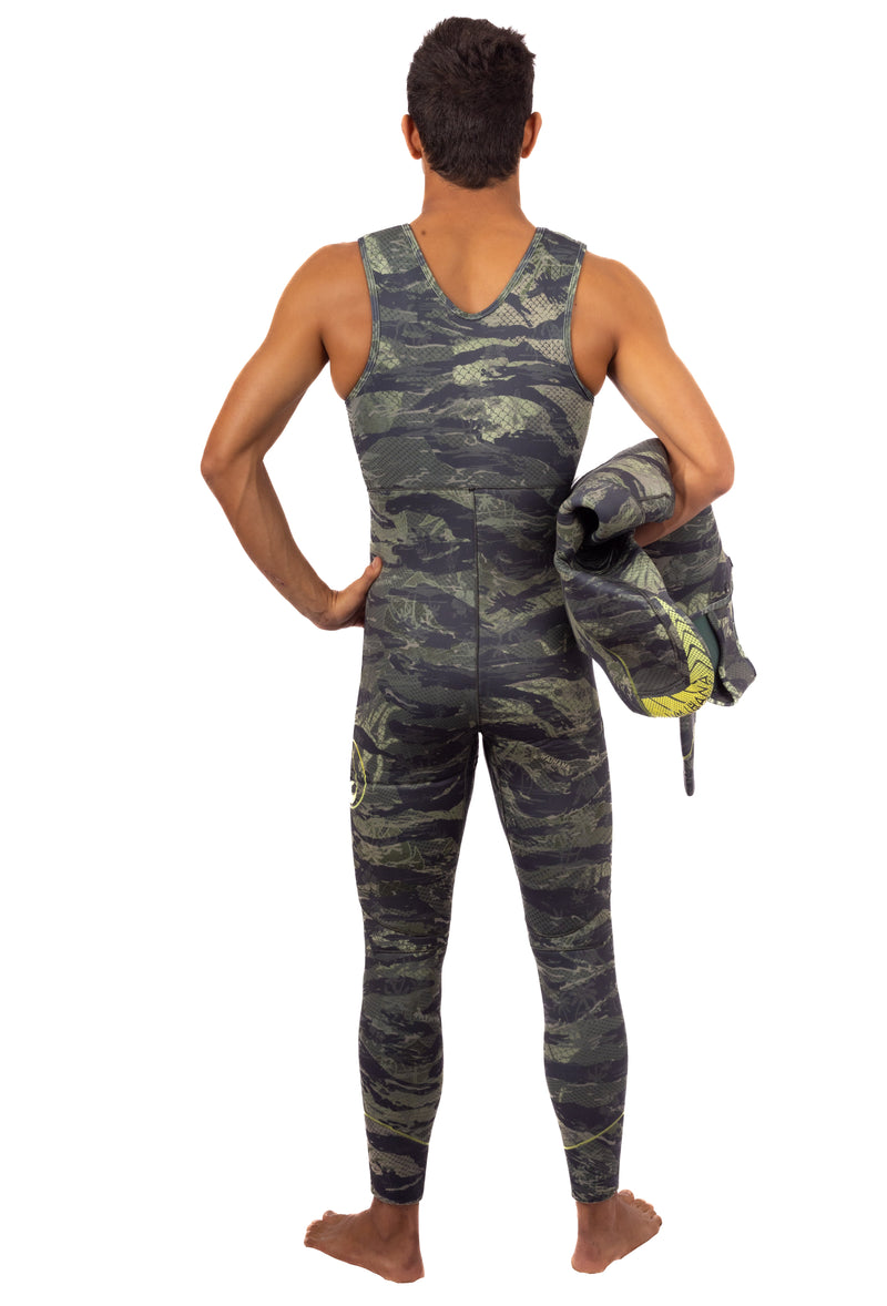 Load image into Gallery viewer, Men’s Tropicam Spearfishing 7.5mm Wetsuit
