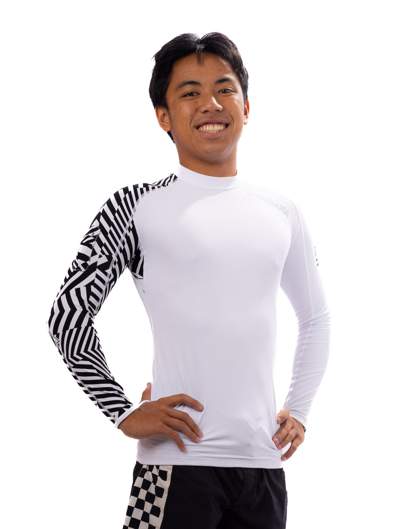 Load image into Gallery viewer, White Carvico Crewneck Rashguard
