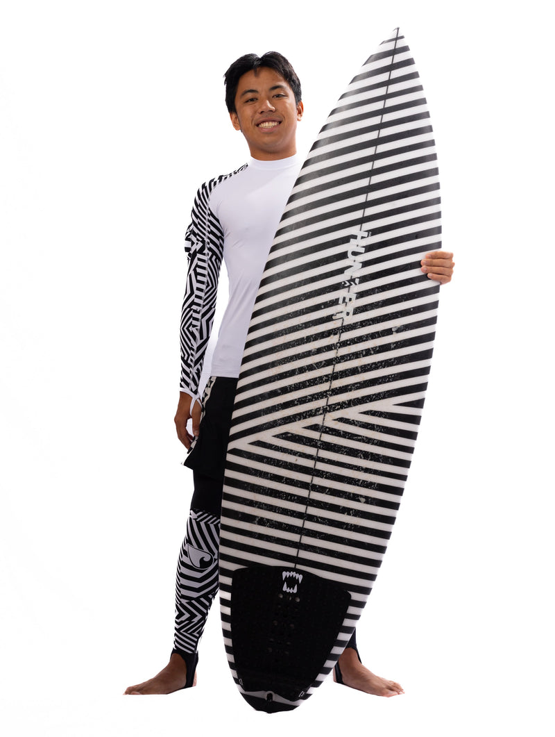 Load image into Gallery viewer, Black Carvico Lycra Leggings
