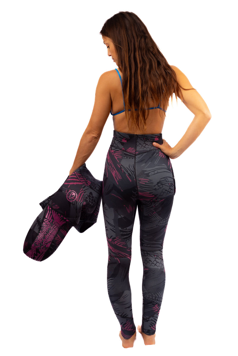 Load image into Gallery viewer, Women’s Pink Fishbone Spearfishing 3.5mm Wetsuit
