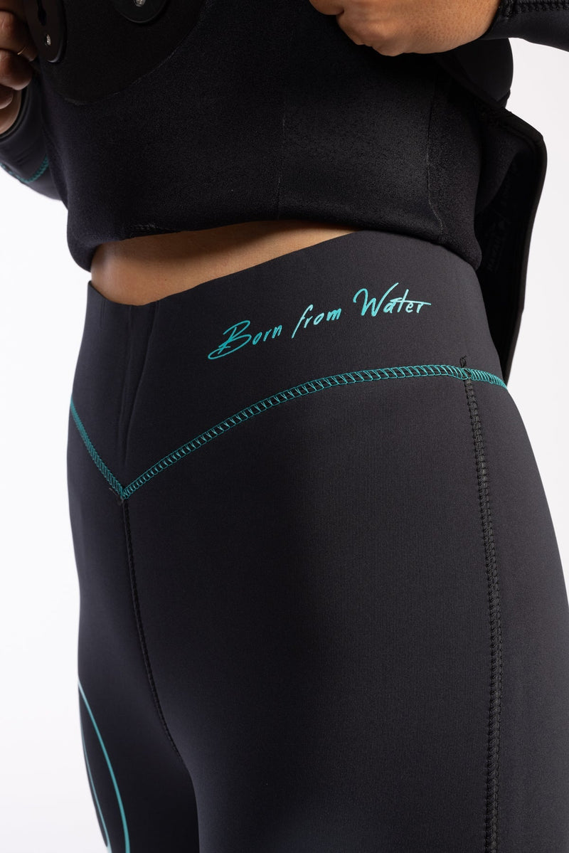Load image into Gallery viewer, Women&#39;s Essentials 5.0mm Wetsuit
