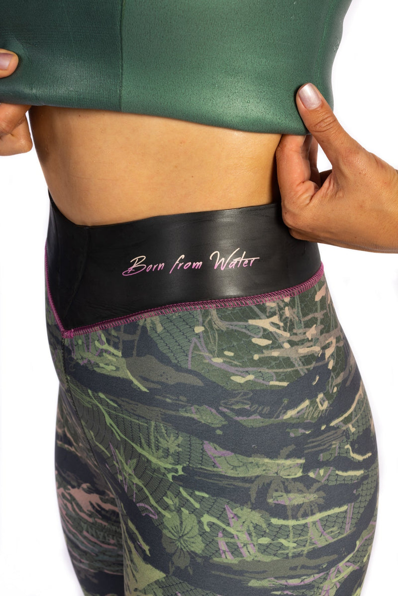 Load image into Gallery viewer, Women’s Tropicam Spearfishing 7.5mm Wetsuit
