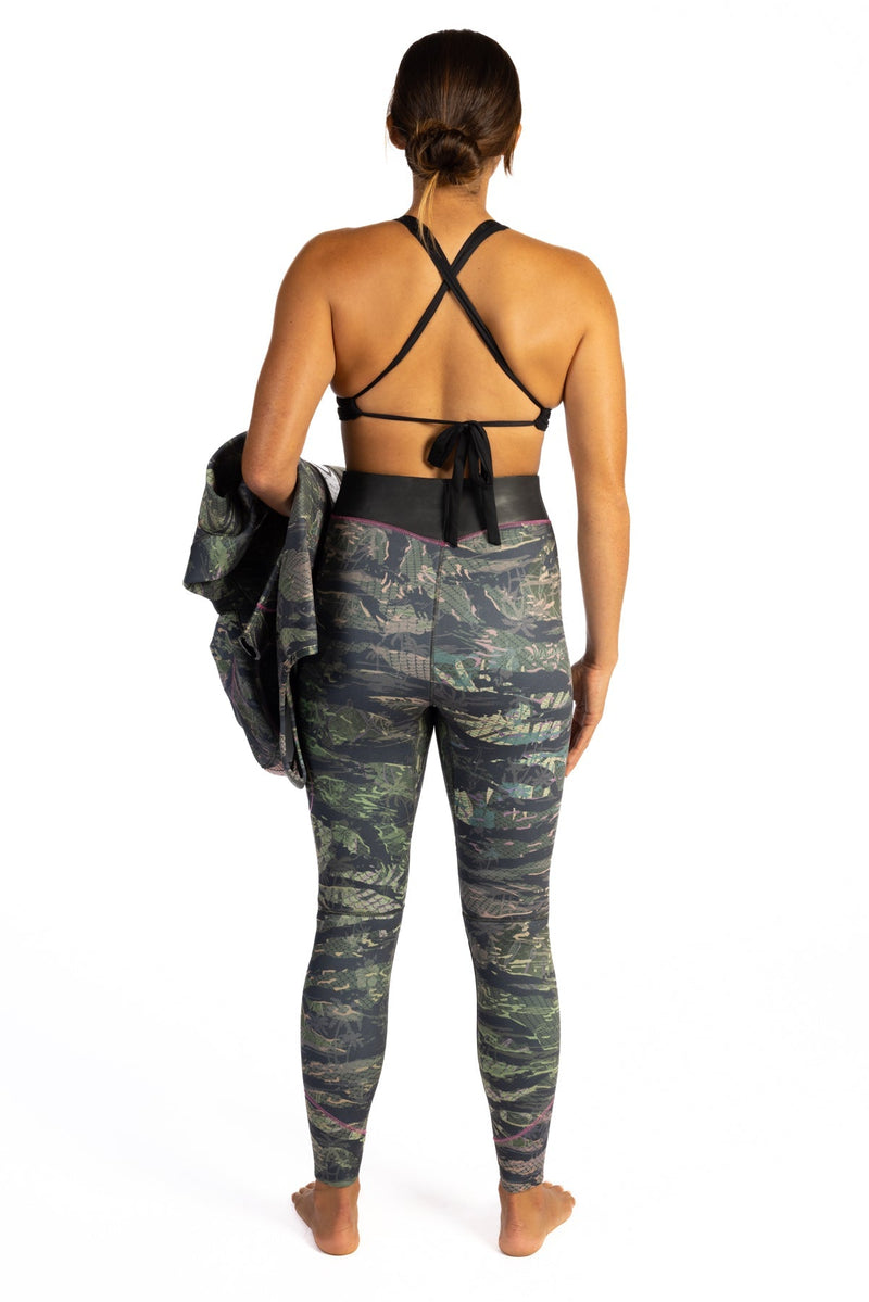 Load image into Gallery viewer, Women’s Tropicam Spearfishing 7.5mm Wetsuit
