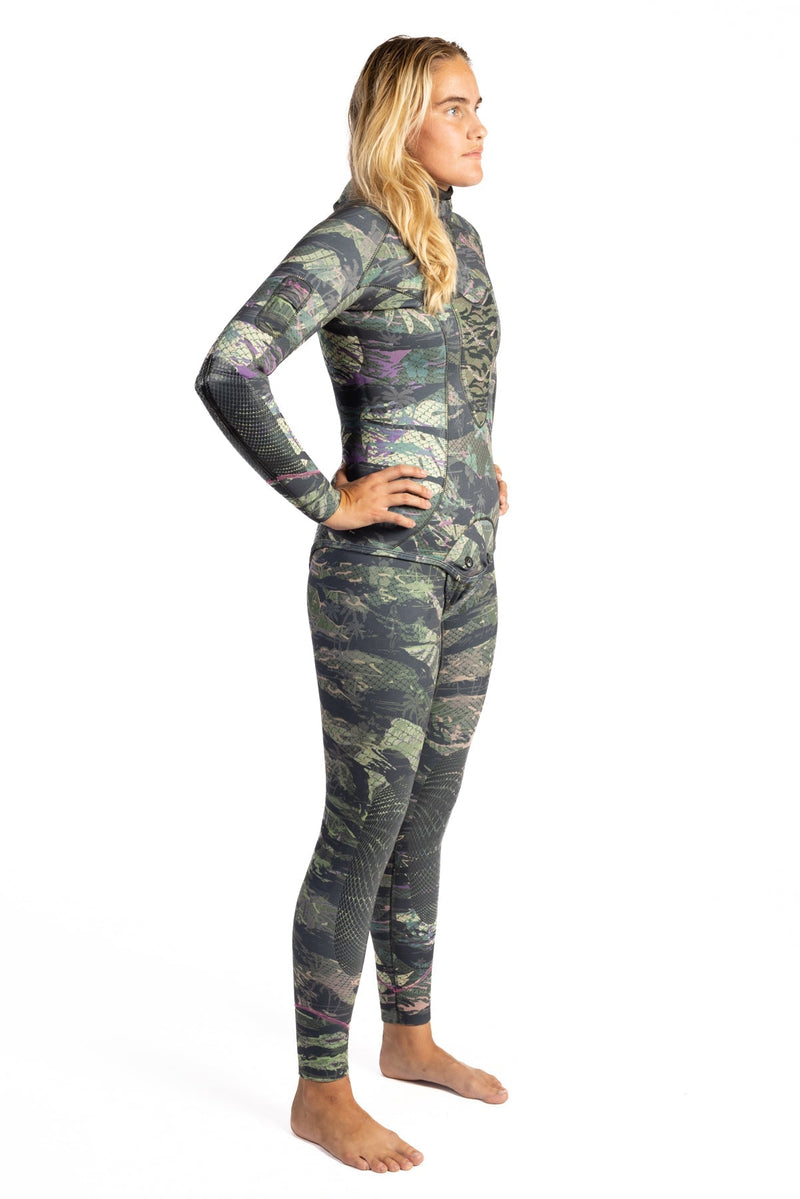 Load image into Gallery viewer, Women’s Tropicam Spearfishing 7.5mm Wetsuit
